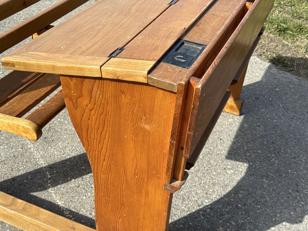 Scrivanie: Antikes Pult mit Sitzbank – Usato da Uetendorf venduto da Bruno919999999 5