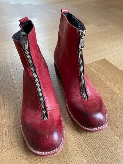 Damenschuhe: NEU: Wunderschöne rote Stiefeletten 36 – Neu (gemäss Beschreibung) aus Bern von Delirious