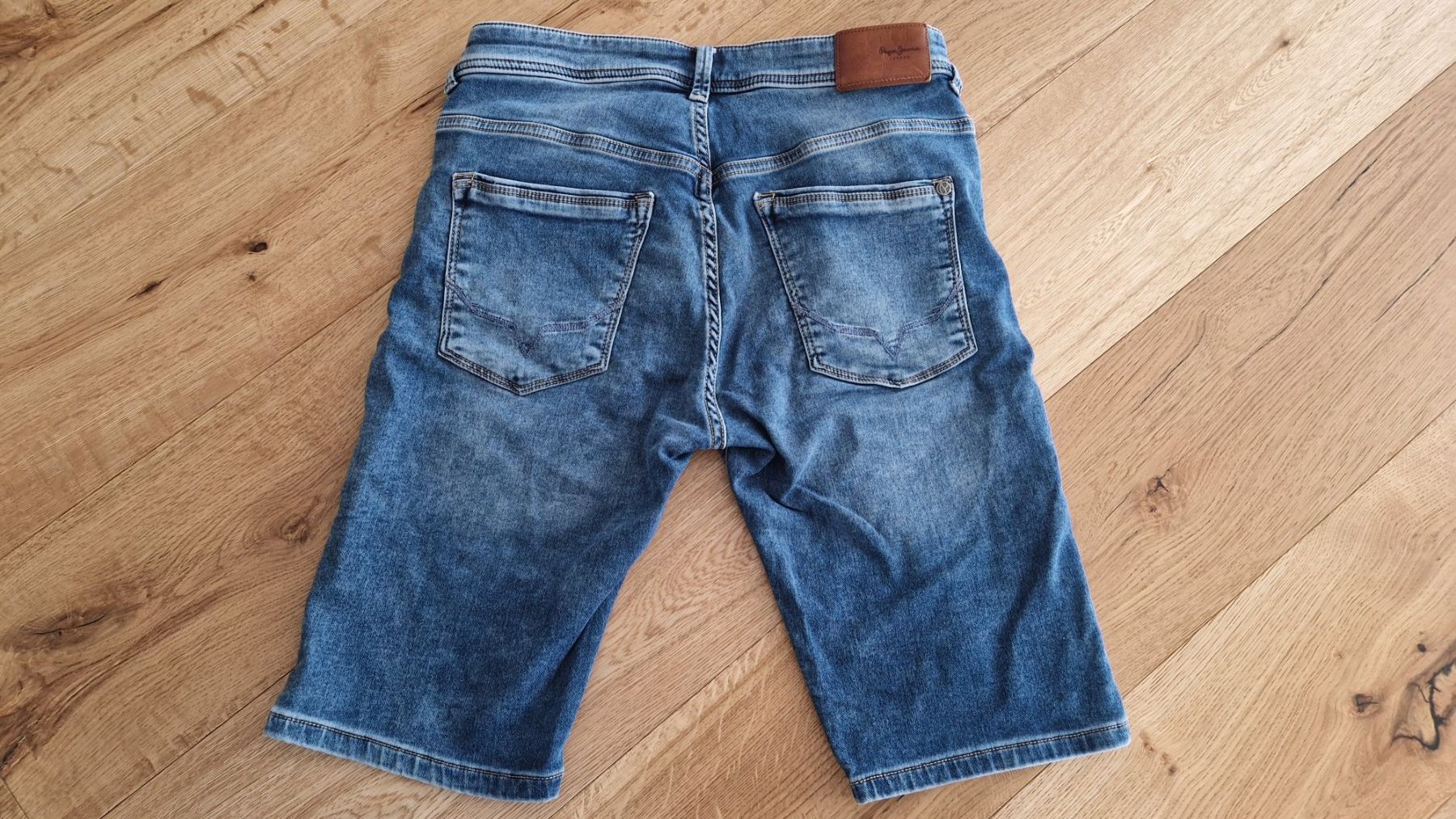 Pepe Jeans Jeans: Jeans-Shorts PEPE JEANS, 29 – Nuovo (secondo la descrizione) da Frasnacht venduto da MiraBelle79 2