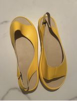 Damen Sandalen gelb Grösse 36 Leder neuwertig