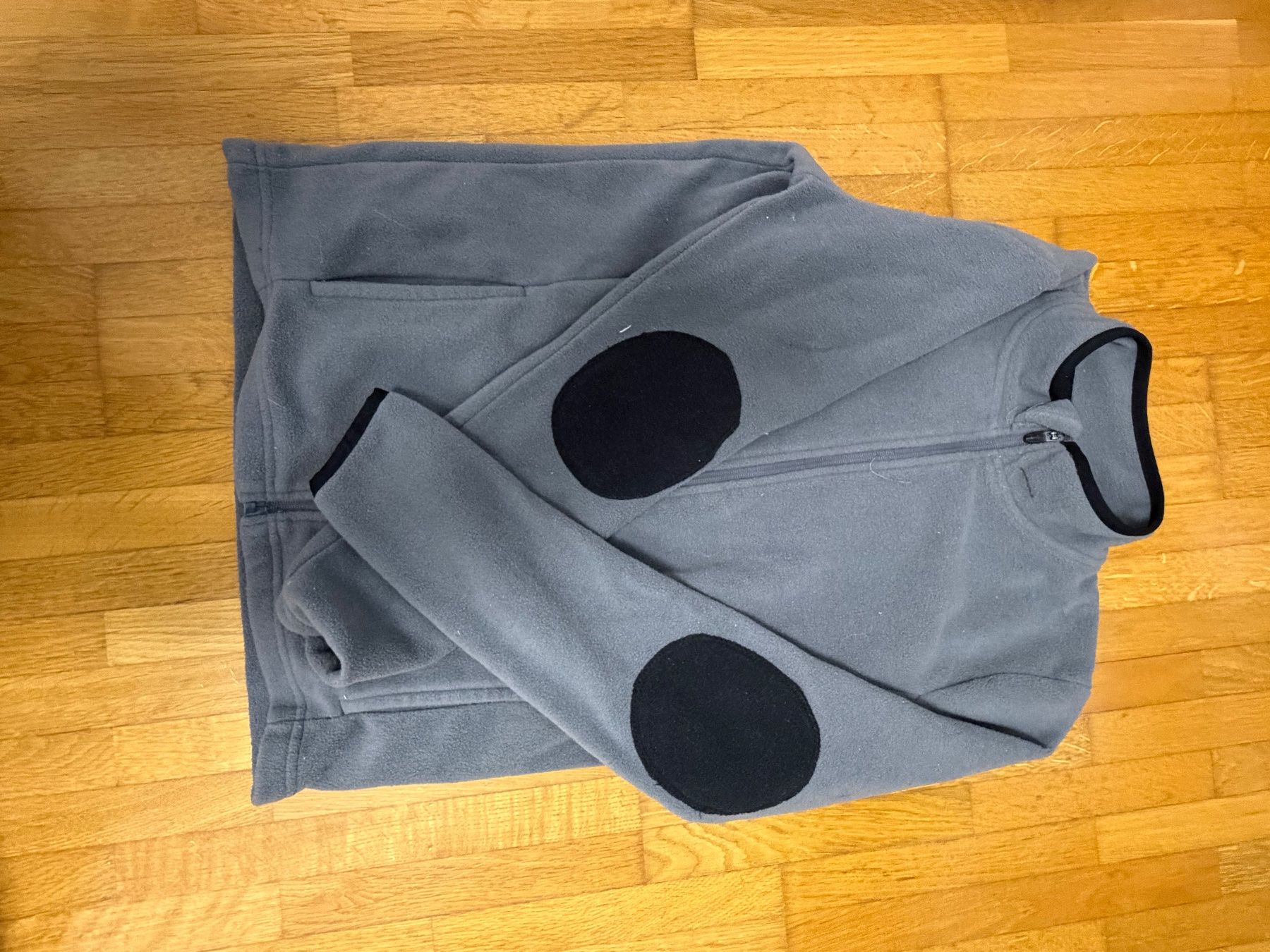 Lots de vêtements: Zwei Fleecejacken – D'occasion à Chur par alv_2xr8 4