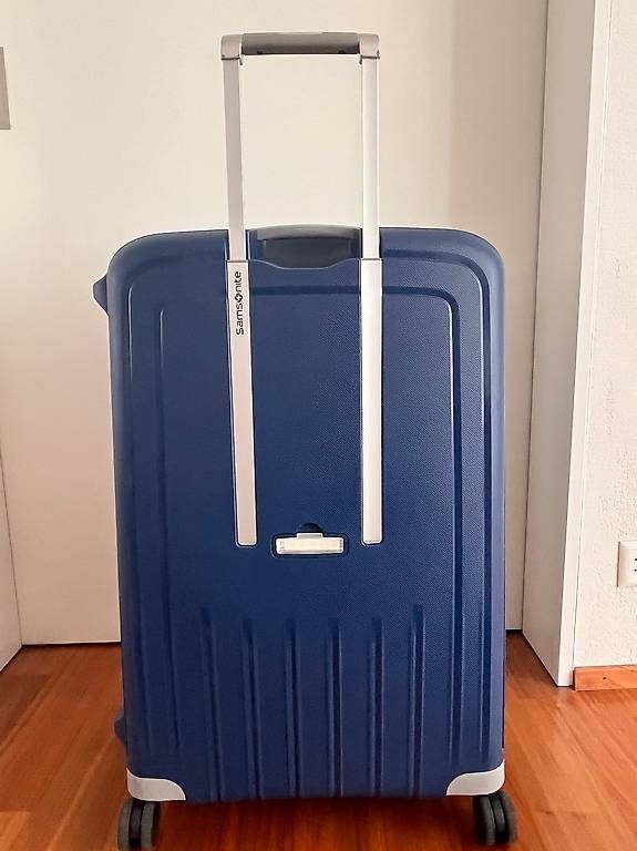 Valigie: Samsonite Spinner Reisekoffer Dark Blue – Usato da Oberrieden venduto da mop_jlm8 1