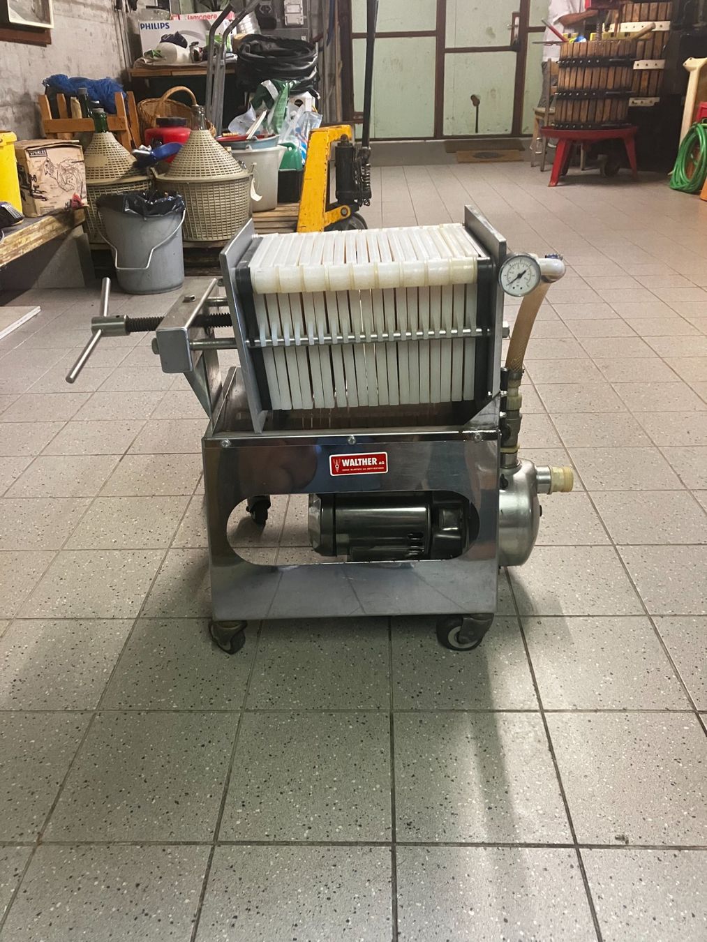 Alle Maschinen: Professionelle Weinfiltermaschine – Gebraucht aus rueschlikon von fra_xn8z 2