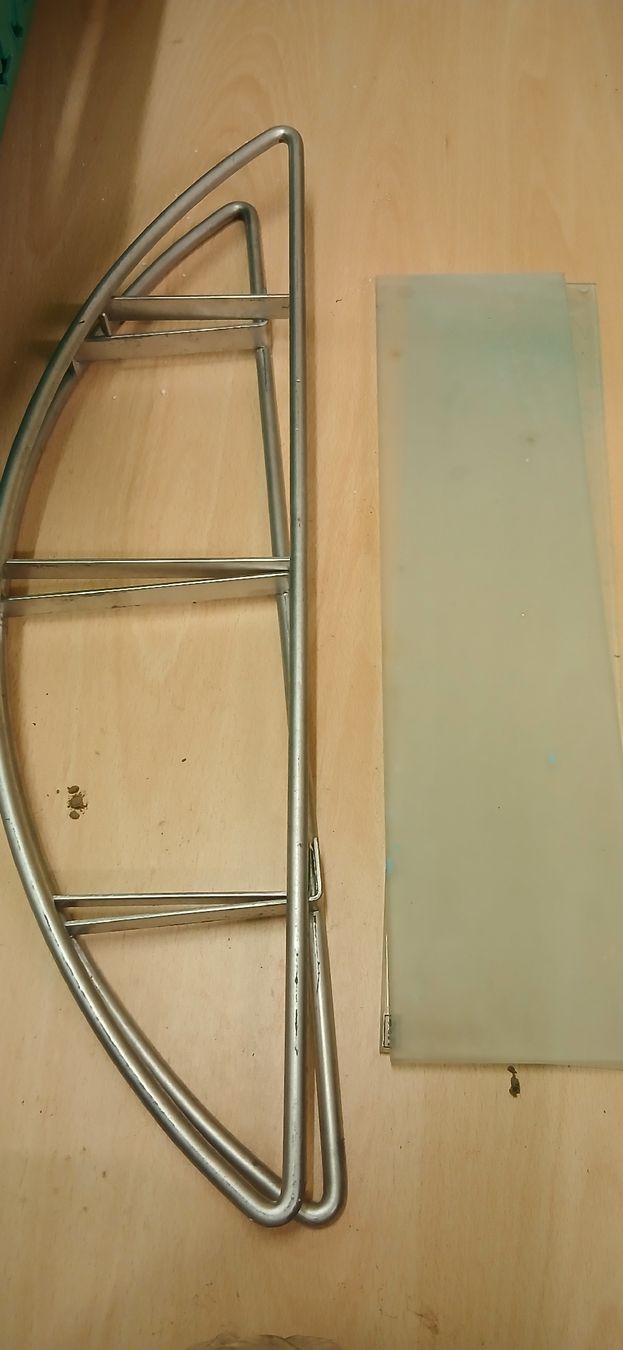 Scaffali: kleines Wandregal aus Glas – Usato da Aristau venduto da Manufisch0