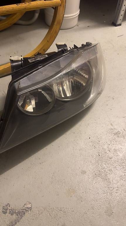 Tutti pezzi di ricambio auto: Bmw E90 Originalteile – Usato da Fehraltorf venduto da lin_9sh2 3