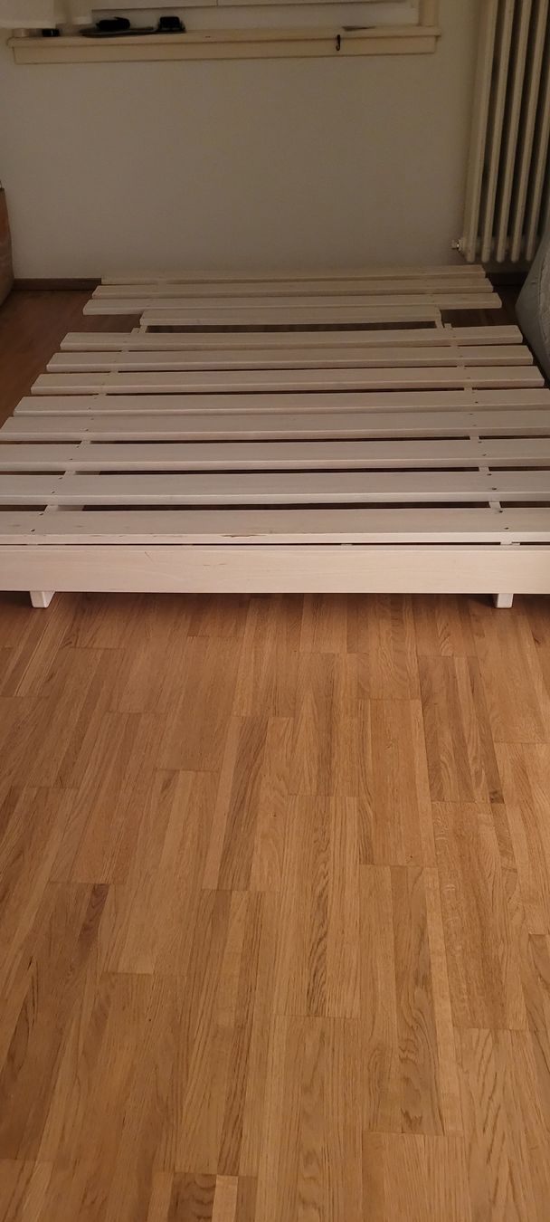 Reti a doghe: Bett 140x200cm – Usato da Zürich venduto da seconda_chance 1
