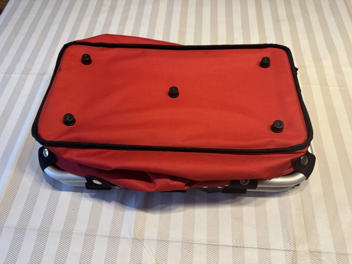 Altro per la casa: Roter Einkaufskorb / Reisekorb mit Aluminiumrahmen – Usato da Glattfelden venduto da Nusa800 1