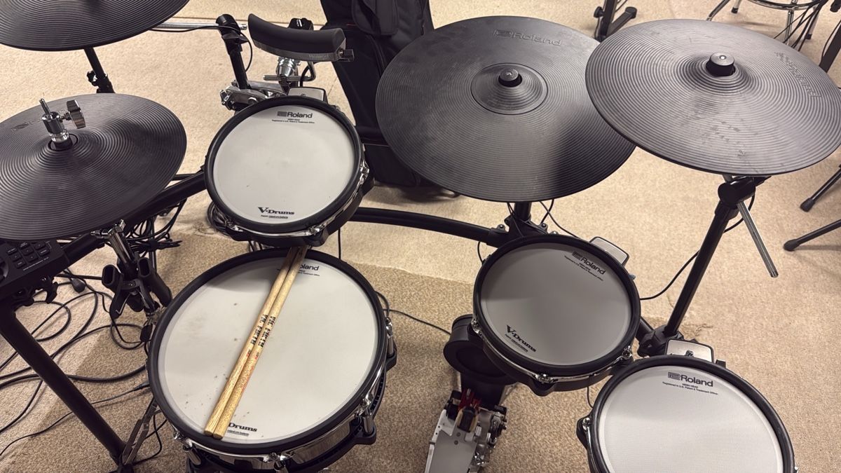 Roland Strumenti musicali: Roland TD27 KV2 – Usato da Dicken venduto da Armylandrover