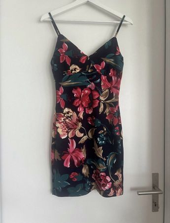 TRÄGERKLEID UNGETRAGEN GRÖSSE S