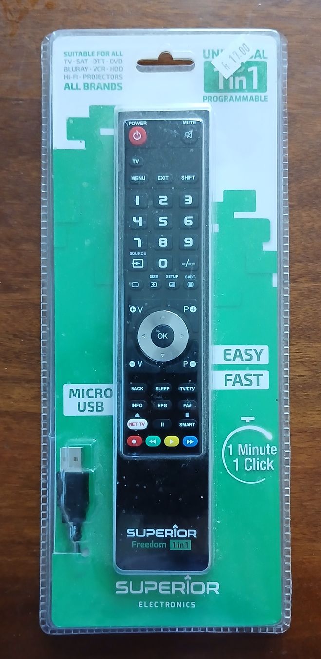 Fernbedienungen: télécommande universelle neuve jamais ouvert  – Gebraucht aus Romont FR von 777.gameur.game.boy