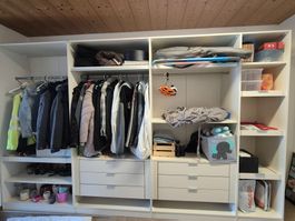 Kleiderschrank gross weiss mit Schubladen gebraucht