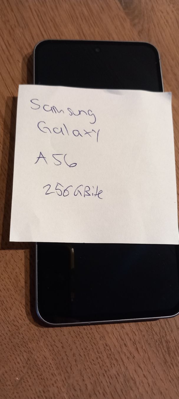 Samsung Telefoni cellulari / Smartphones: Samsung Galaxy A56 – Usato da Menzingen venduto da anaconda69