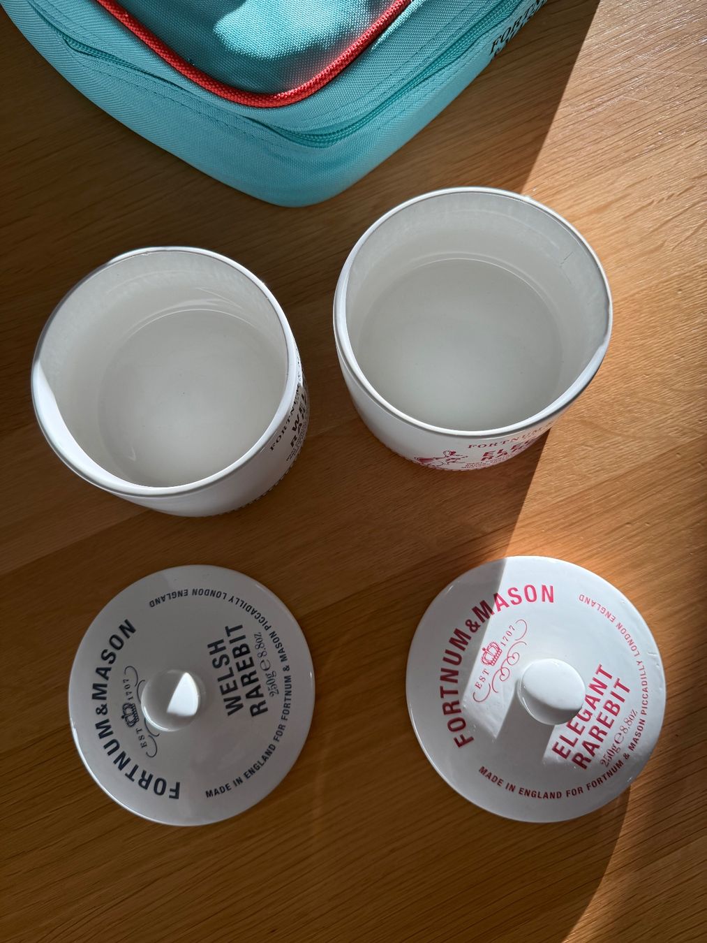 Pentole: Fortnum & Mason Hamperling + 2 Rarebit Keramik Set Töpfe – Usato da Basel venduto da Rouge. 9