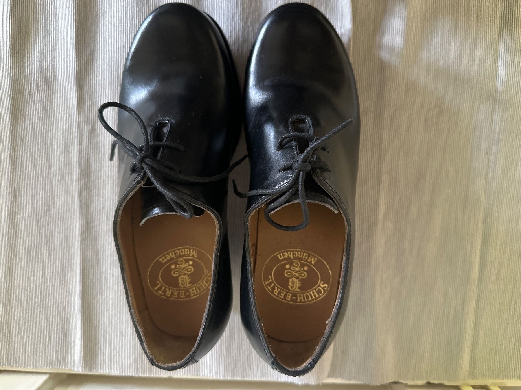 Scarpe da donna: Trachtenschuhe – Usato da Chur venduto da cor_m7br 1
