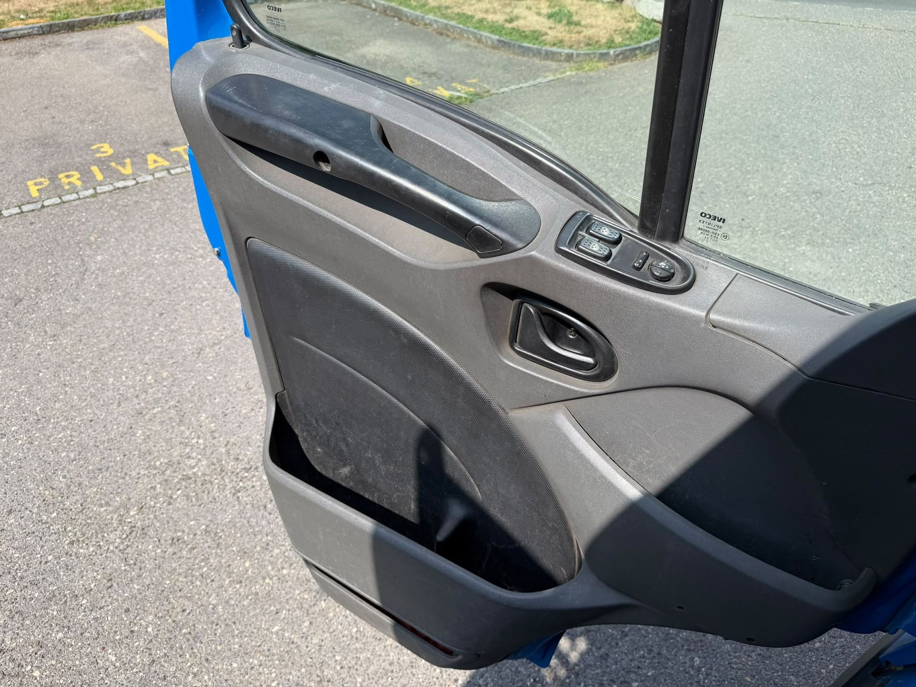 Iveco Véhicules utilitaires: iveco 35S17 Daily || 1.Hand || Klima || AHK – D'occasion à Menziken par han_97jx 6