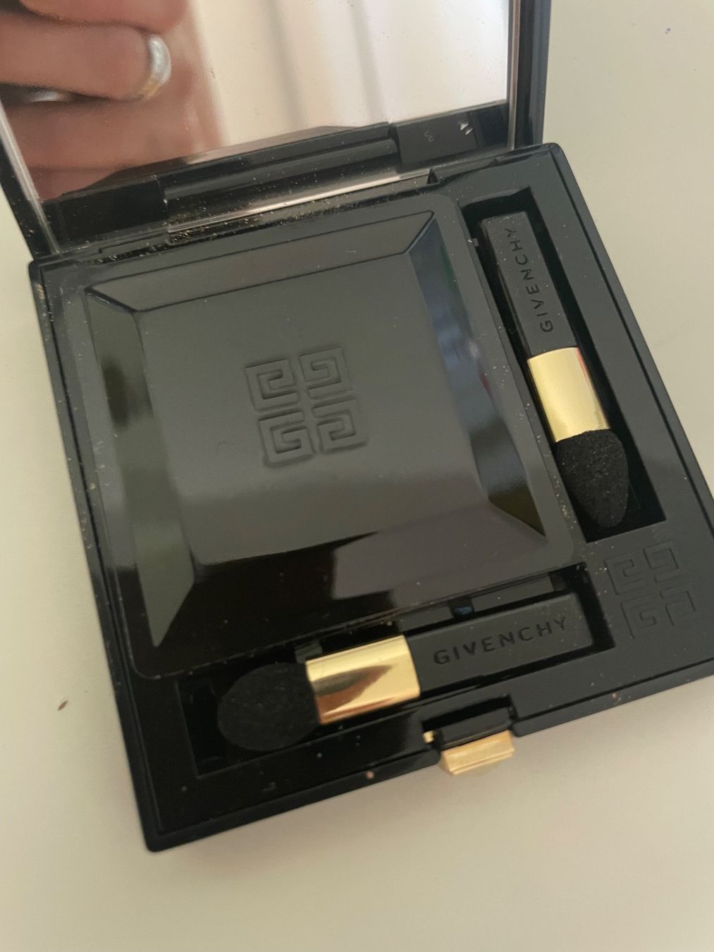 Givenchy Maquillage: GIVENCHY 4-SHADE EYESHADOW PALETTE, LIMITIERT – D'occasion à Zürich par deruja 3