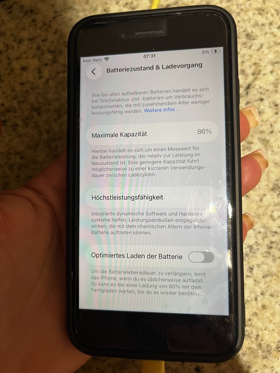 Apple Telefoni cellulari / Smartphones: iphone se – Usato da Dottikon venduto da kat_jk9m 2