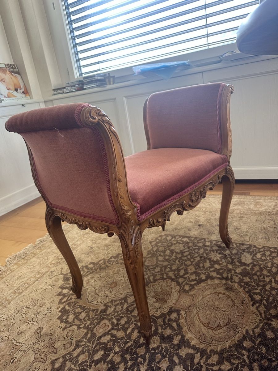 Set de table et chaises: Esstisch mit 5 Stühlen und einem Hocker – D'occasion à Schönenwerd par floriana.d 2