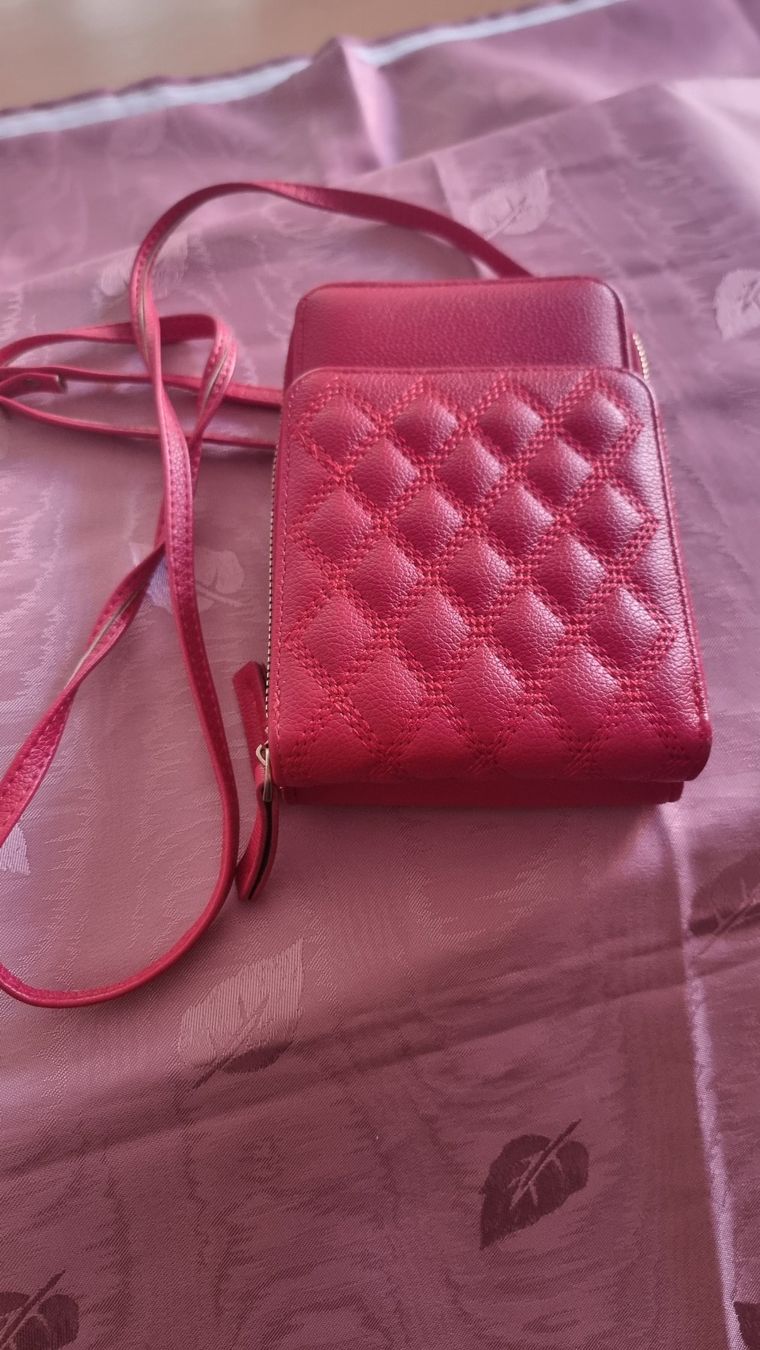 Sacs femmes: HANDYTASCHE ROT GESTEPPT 4 Unterteilung! – Neuf (Voir description) à Raron par Skyler68 2