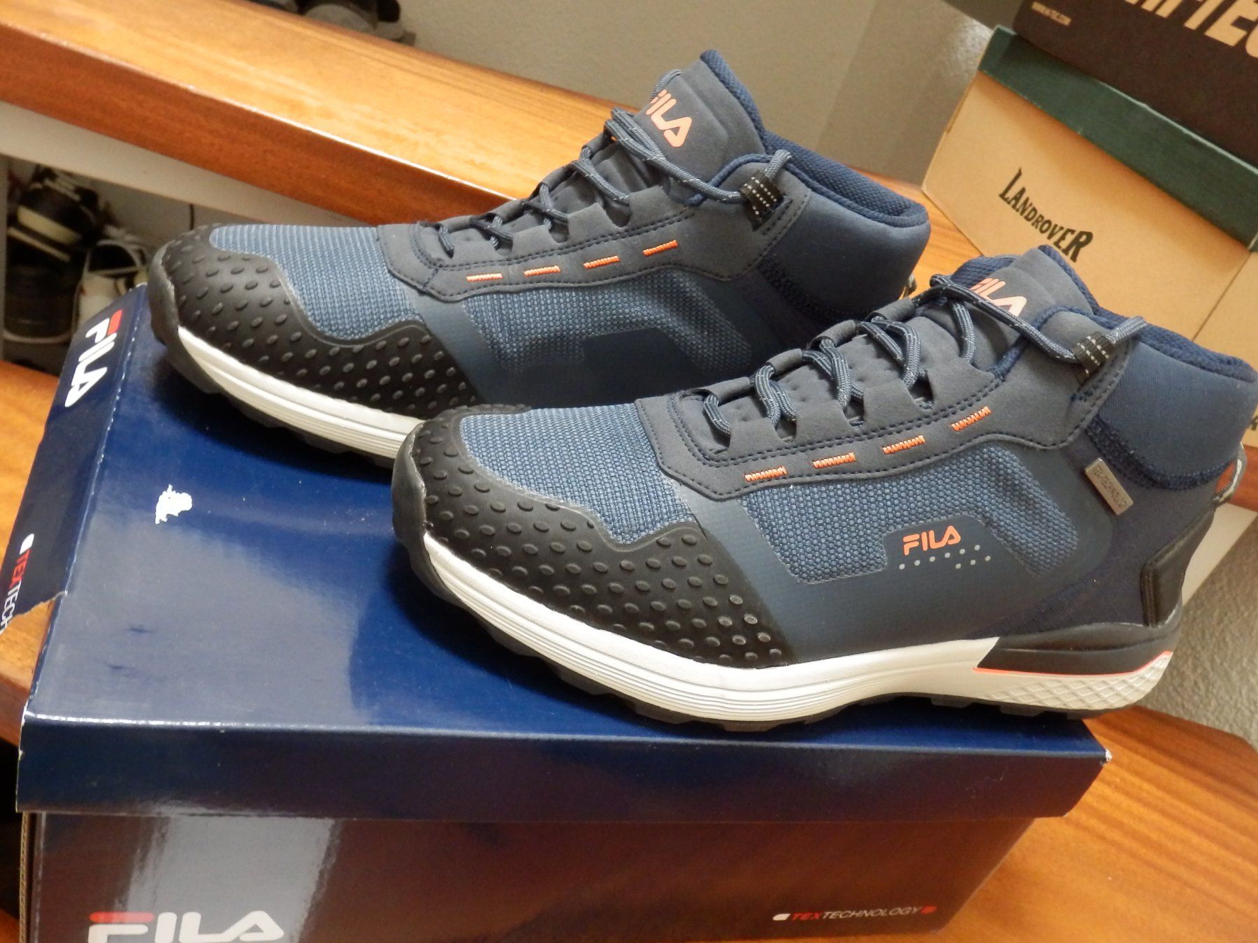 Fila Scarpe da uomo: Herren Sneaker FILA....Grösse 43 – Nuovo e nell'imballaggio originale da Emmenbrücke venduto da Schubi1 1