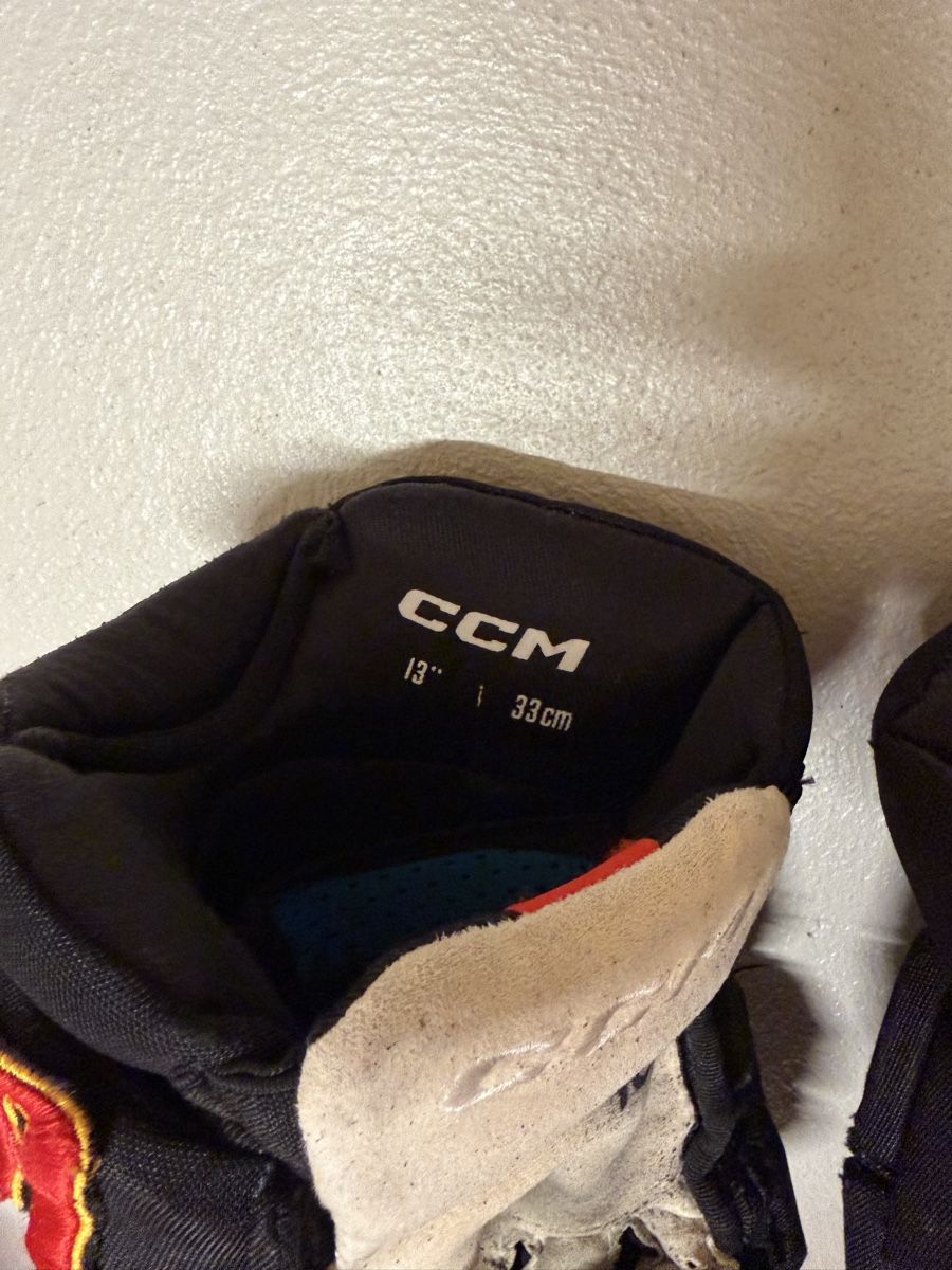 Ccm Handschuhe & Handstulpen: Hockeyhandschuh – Gebraucht aus Zollikofen von nina_7njp 2