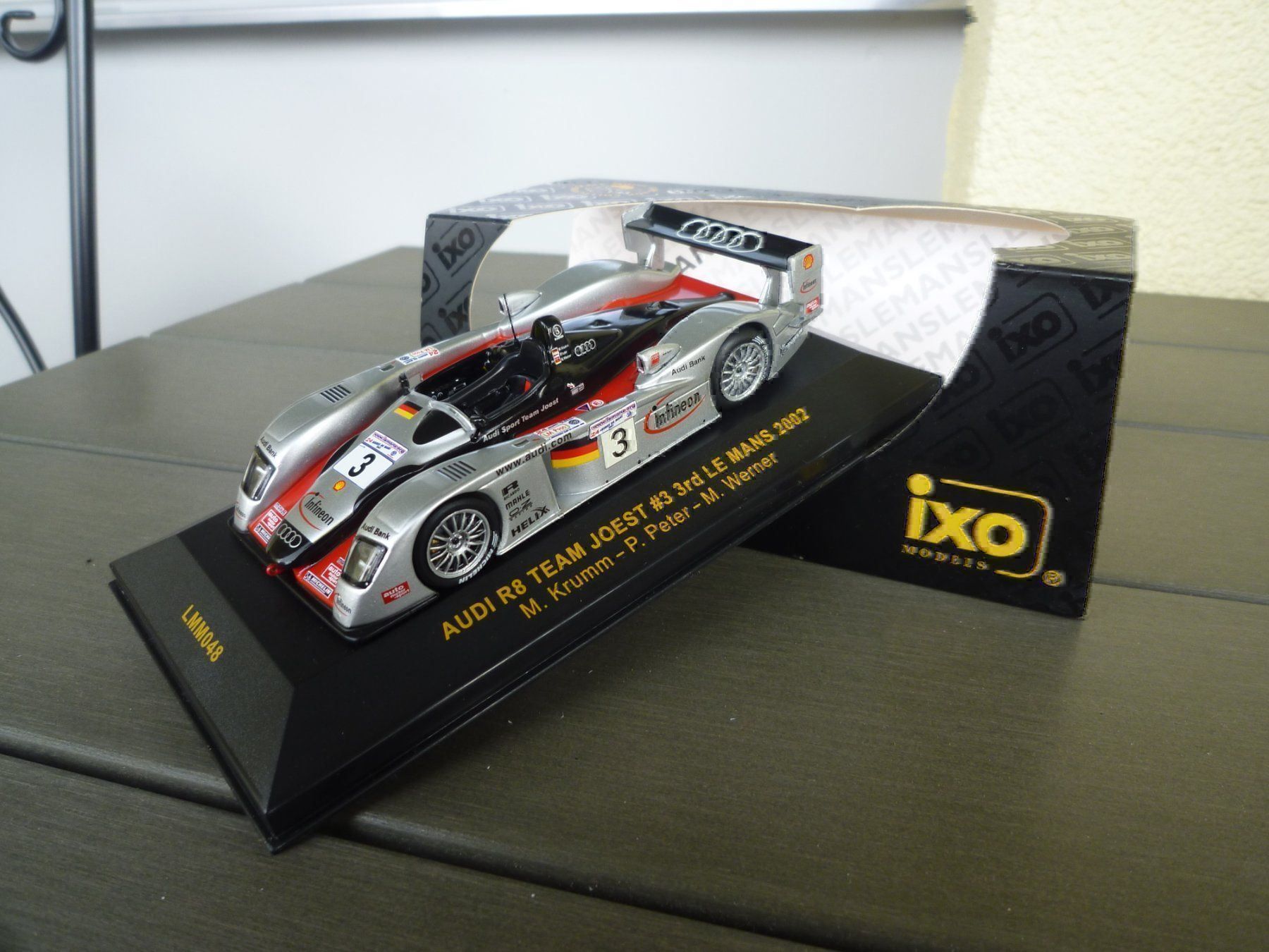 Audi Modellini d'auto: Audi R8 (Le Mans 2002) – Nuovo e nell'imballaggio originale da Flawil venduto da Imperiosud