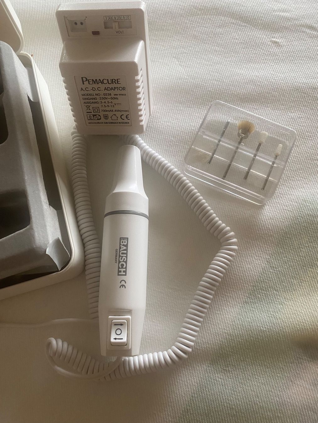 Manicure: Bausch Profi-Maniküre-/Pediküre-Set – Usato da Winkel venduto da gatta 1