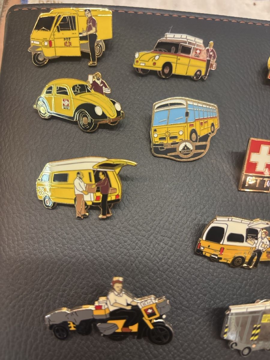 Plaketten & Abzeichen: 17 PTT Pins – Gebraucht aus Chur von Diversico2010 1