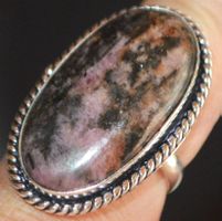 Ring L-4637 – Rhodonit – 16,5mm Innendurchmesser