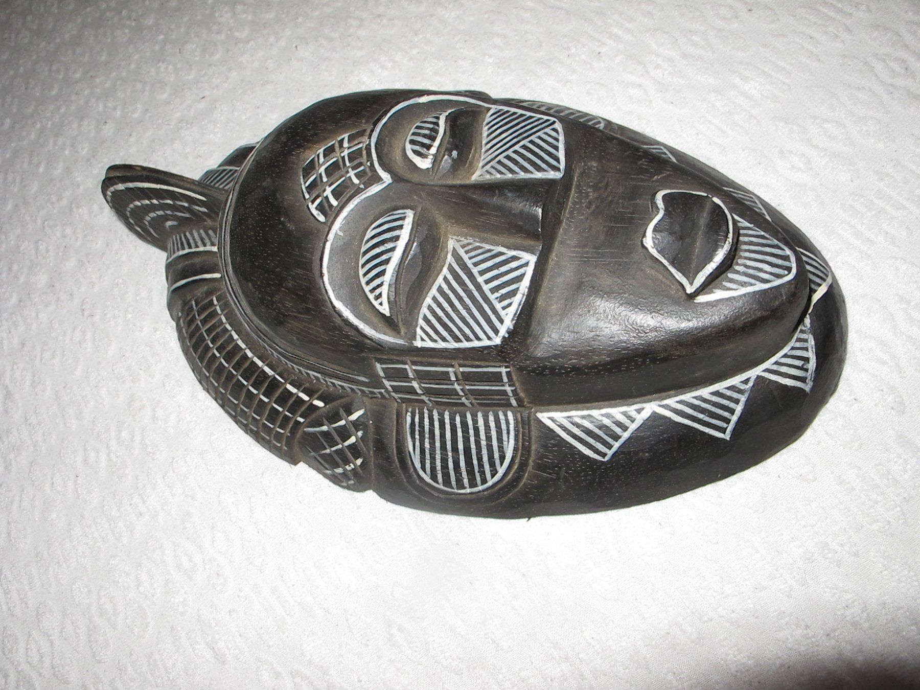 Internationale Kunst: Schöne seltene afrikanische Maske aus Holz vintage – Gebraucht aus Löhningen von Chimae67 5