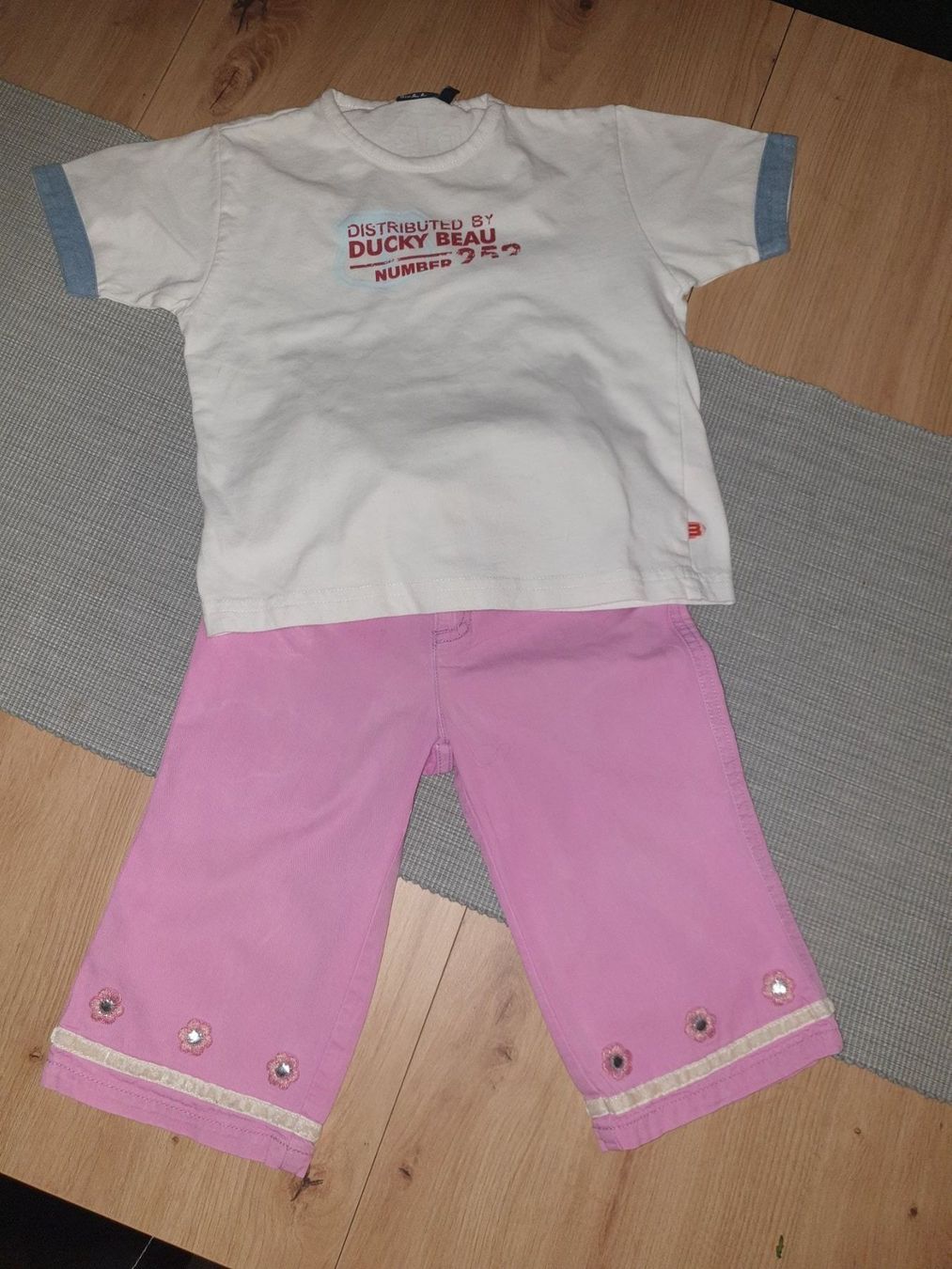 Kleiderpakete & -sets: HOSE UND T-SHIRT GR 90-98 – Gebraucht aus Zürich von Ralaualiyas 1