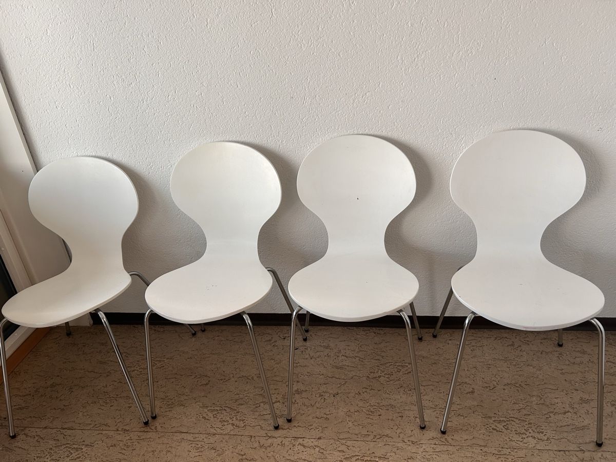 Sedie: 4 Weisse Stühle – Usato da Bern venduto da myb02