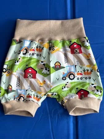 Kurze Pumphose Mitwachshose Bauernhof Gr. 92/98 NEU