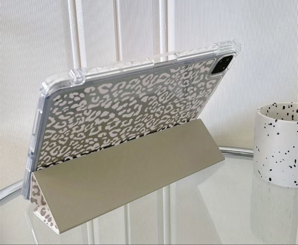 Apple Covers & Borse: iPad Hülle/Case mit Leopardenmuster, neuwertig! – Nuovo e nell'imballaggio originale da Biel/Bienne venduto da jac_pw5y 4