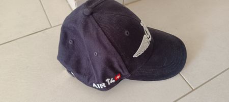 Casquette Breitling Air T4 unisexe, parfaite pour l'été!