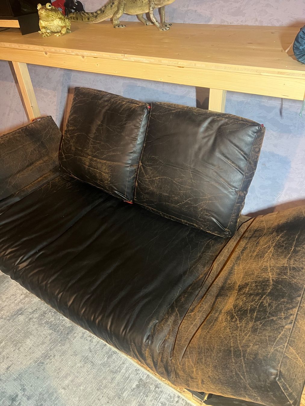Divani: Canapé lit futon en cuir – Usato da Gollion venduto da stepmett11 2