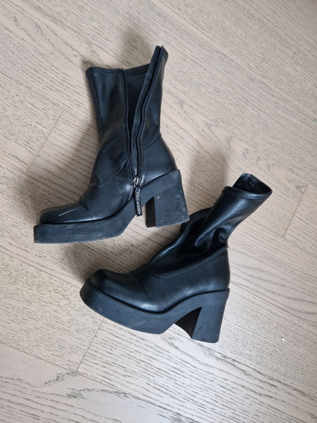 Steve Madden Damenschuhe: Schwarze Steve Madden Stiefeletten, Gr. 37 – Gebraucht aus Zürich von stefanella 9