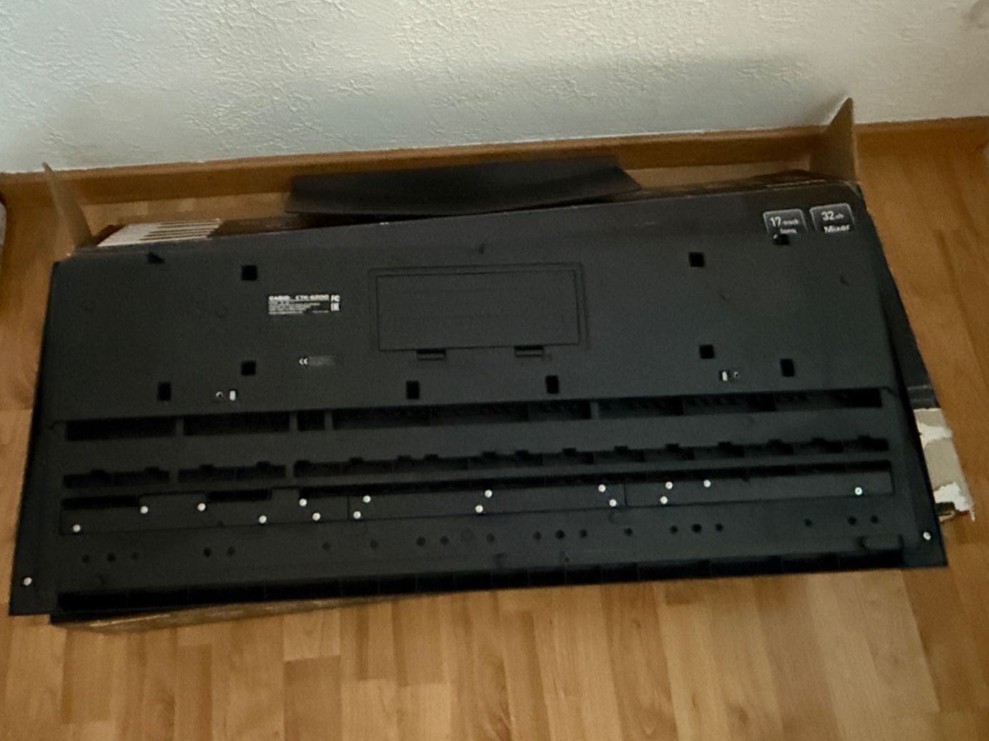 Casio Strumenti musicali: Casio ELECTRONIC KEYBOARD CTK-6200 mit orginal Verpackung – Usato da Niederuzwil venduto da bentorem 7