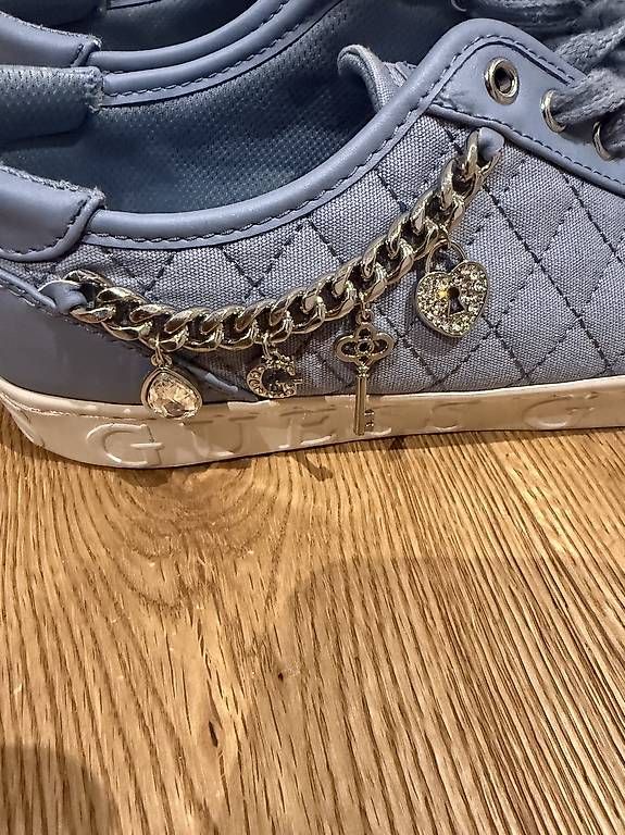 Scarpe da donna: Guess Schuhe Grösse 39 – Usato da Schötz venduto da kon_57fh 4