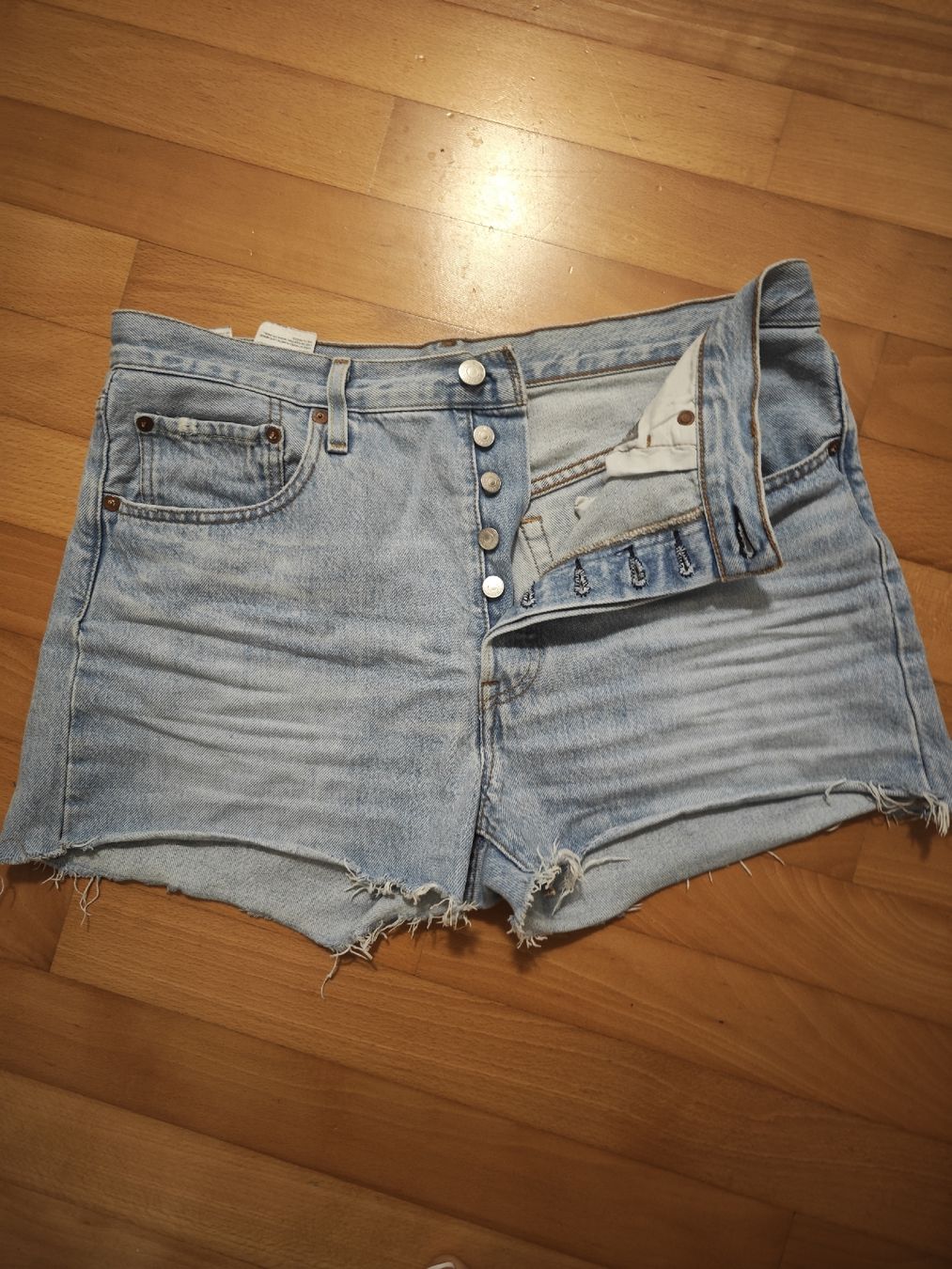 Levi's Jeans: Levis Shorts – Usato da Sissach venduto da sasocla