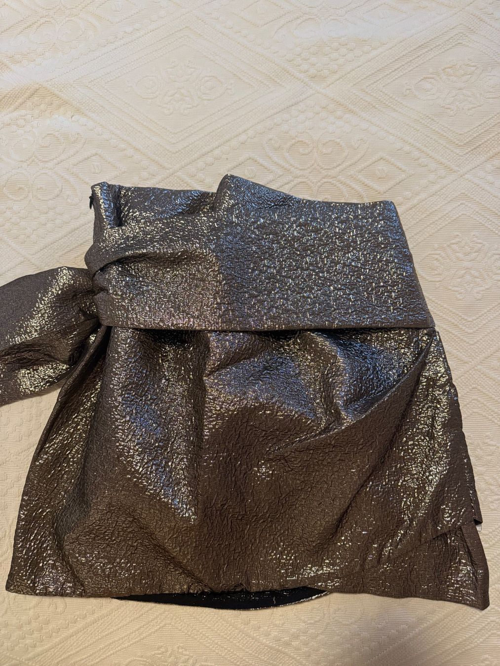 Mango Gonne: Mango golden/bronze miniskirt, M – Usato da Zürich venduto da kuz_mnn9 1