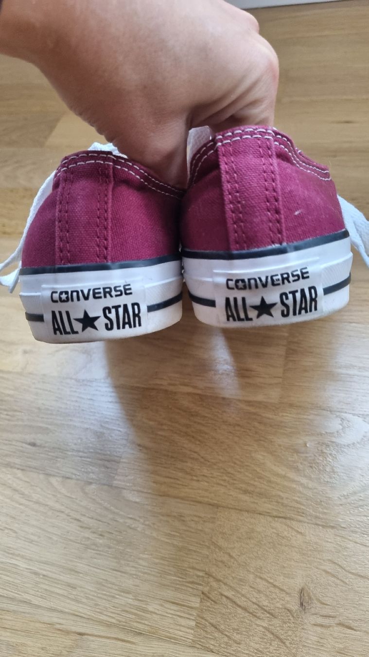 Converse Scarpe da donna: Bordeaux Converse All Star Sneaker, Grösse 37.5 – Nuovo (secondo la descrizione) da Huttwil venduto da c0lada 2