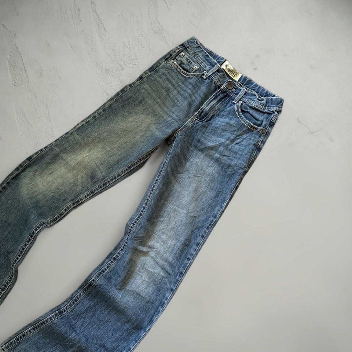 Jeans: Jeans hellblau Grösse S guter Zustand – Nuovo (secondo la descrizione) da Basel venduto da archive. 6