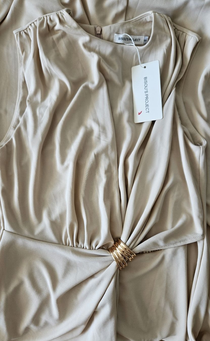 Kleider: Robe de soirée NEUVE jamais portée  – Neu und originalverpackt aus Nyon von nay_y72c 4