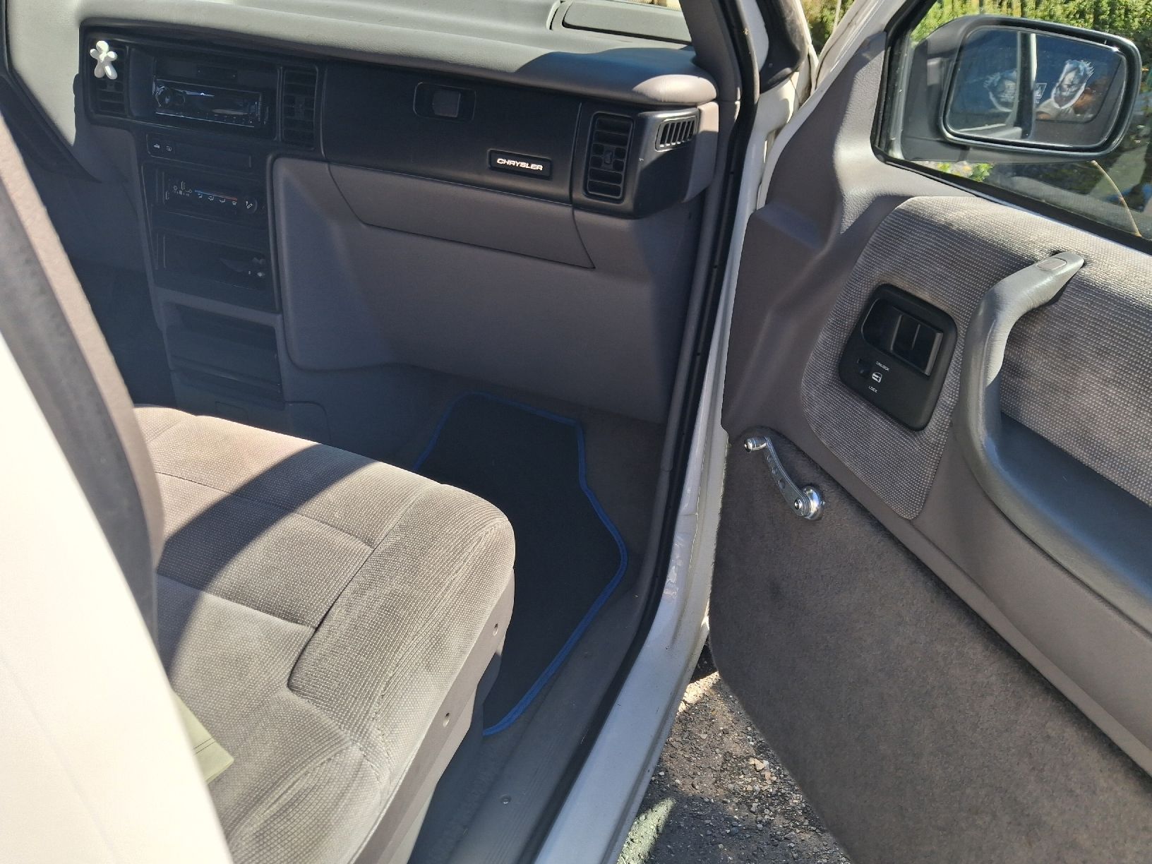 Chrysler Autos: Chrysler Voyager 2.5 – Gebraucht aus triesenberg von ginoblue 6