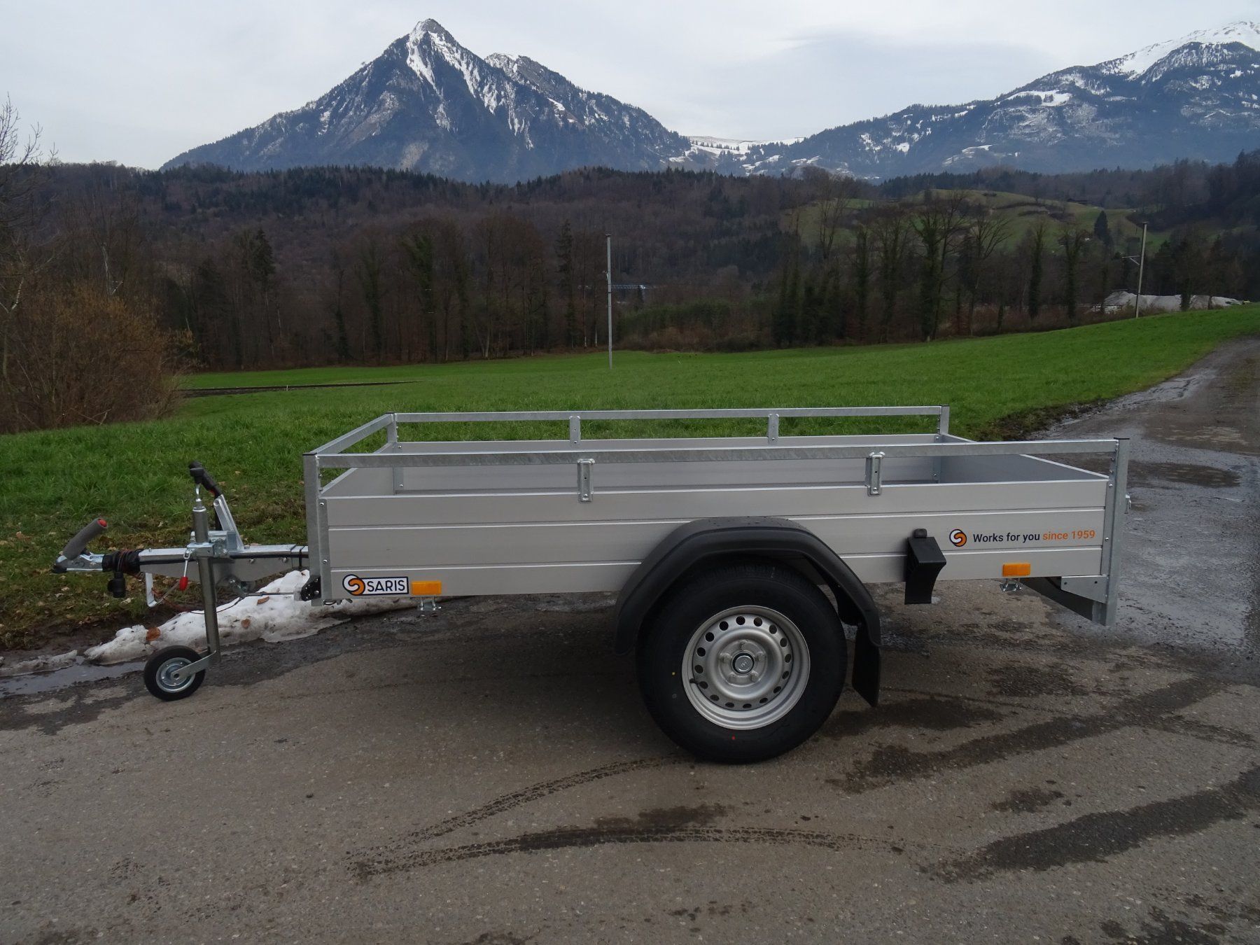 Saris Anhänger: Saris Tieflader MC Alu Pro – Neu (gemäss Beschreibung) aus Alpnach Dorf von marlis64