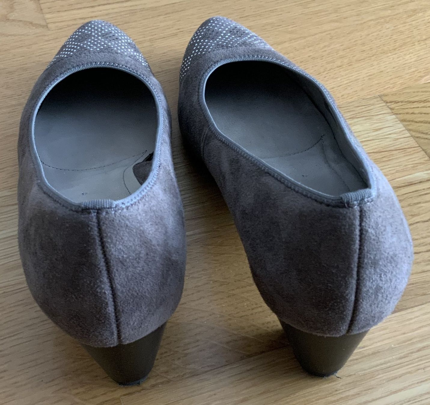 Ara Scarpe da donna: Ara Damenschuhe Wildleder Grösse 4 – Nuovo (secondo la descrizione) da Berneck venduto da Ordnung2021 2