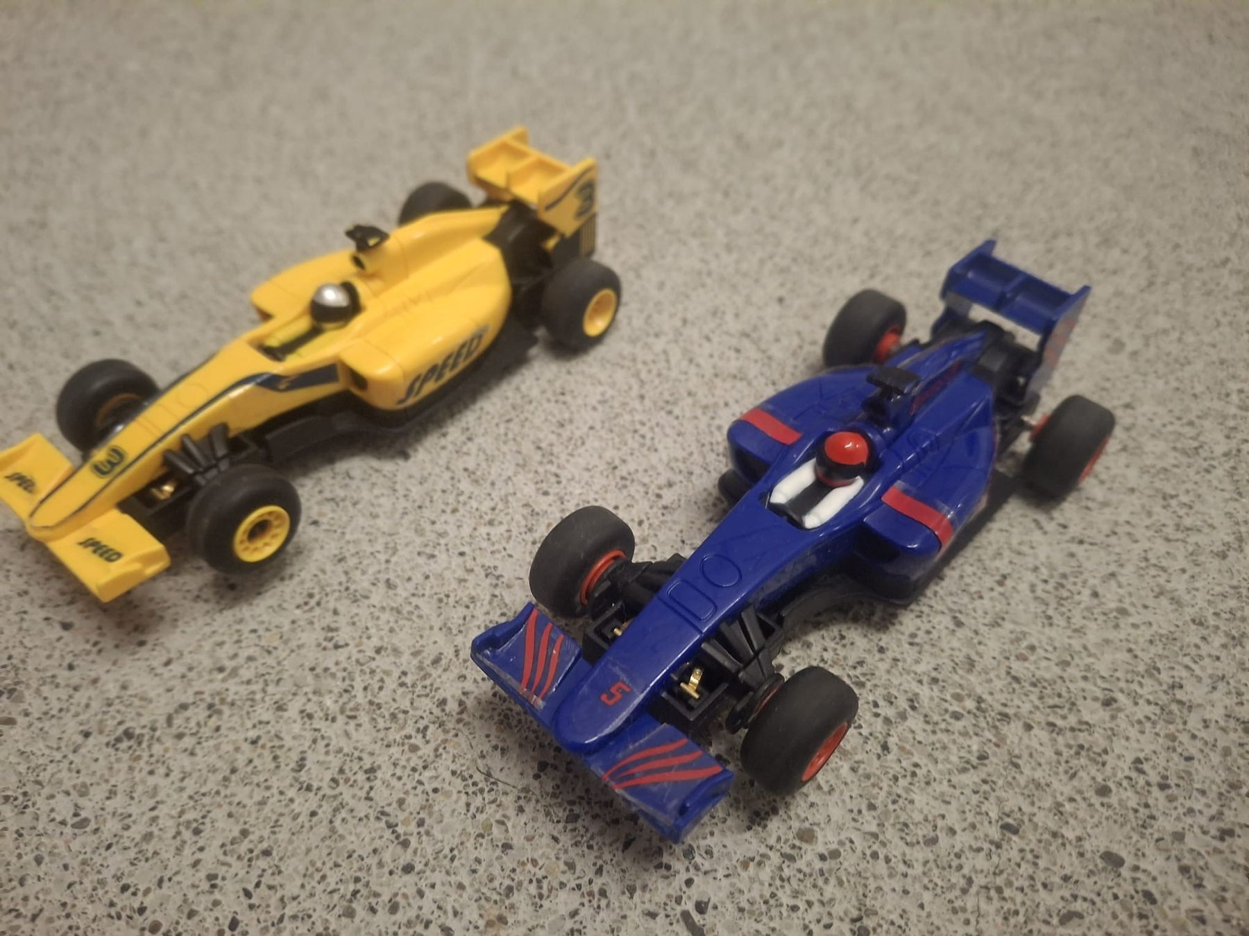 Carrera Circuits: Gebrauchte Carrera Bahn Formel 1 – D'occasion à Brugg AG par ahauserd 4