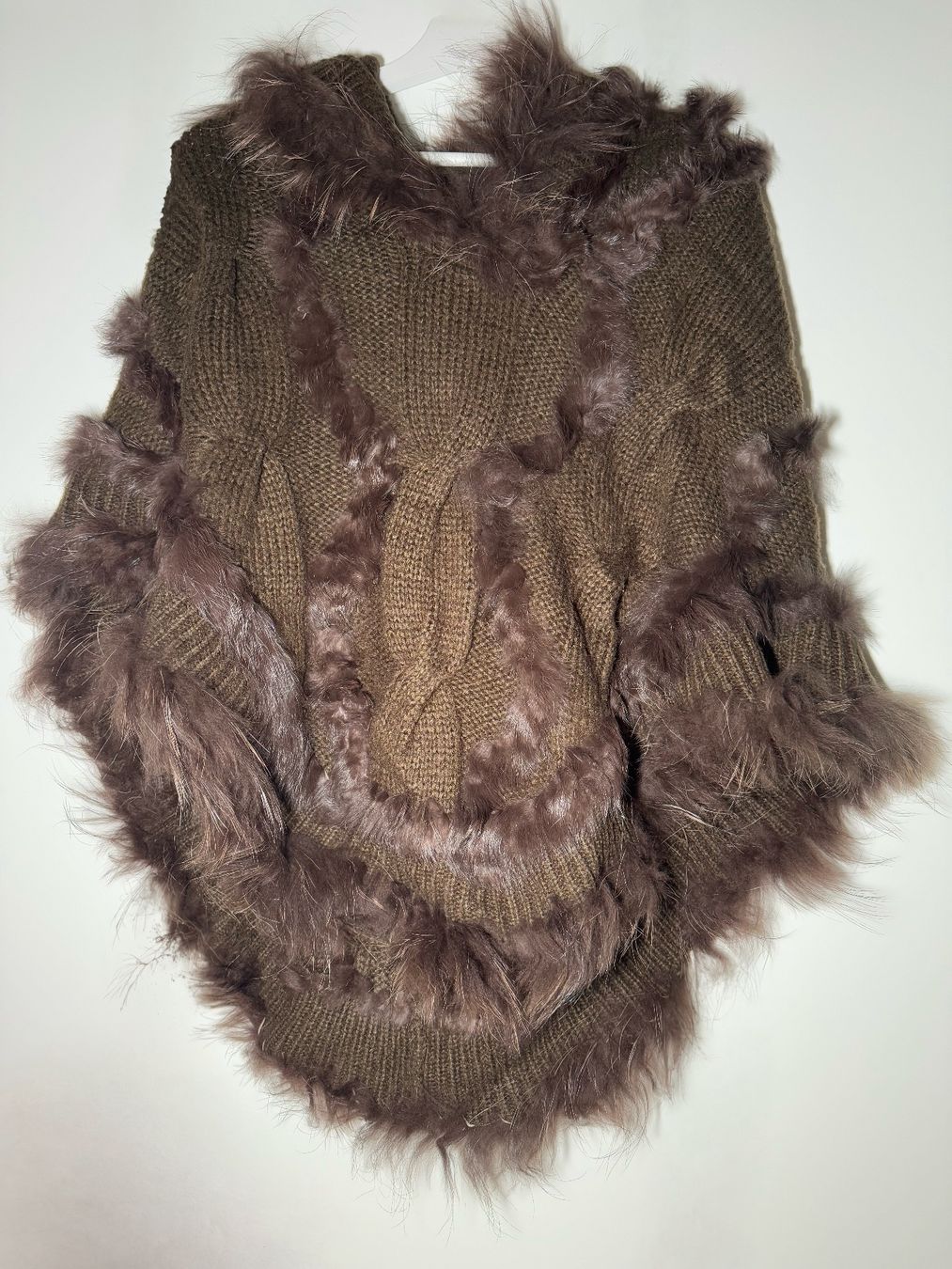 Altro in Moda donna: Leonardo Poncho mit Fell – Nuovo (secondo la descrizione) da Kaiseraugst venduto da Blondi_xx