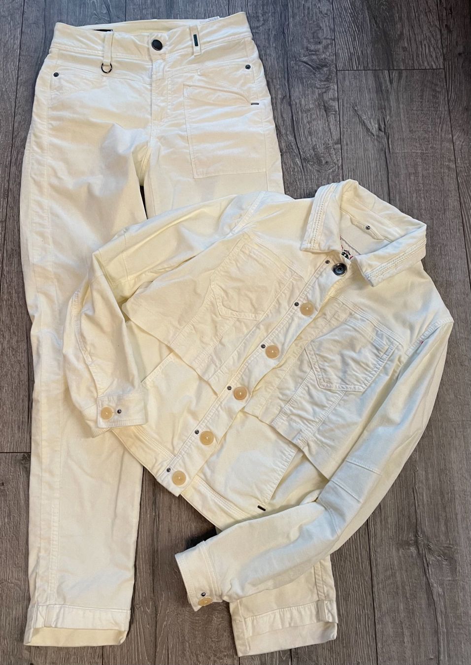 Completi & Tailleur: Pantalon et blouson High Use, taille 32-34 – Nuovo (secondo la descrizione) da Vernayaz venduto da Veron1 1